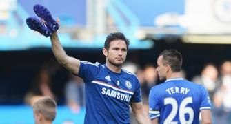 Lampard to stay in close contact with Chelsea