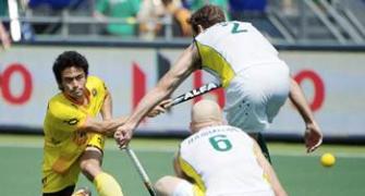 Hockey World Cup: Australia rout India with four early goals