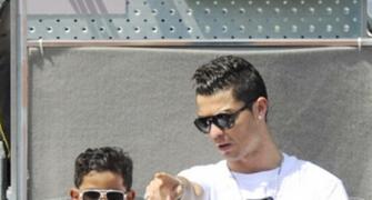 Cristiano Ronaldo has 'fathered twins with surrogate mum'