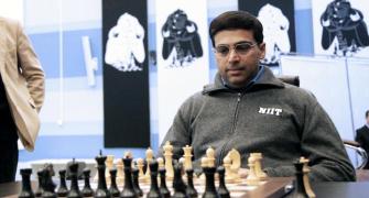 Anand to play with white in World Chess Championship opener