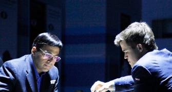 World Chess: Anand, Carlsen settle for a draw in Game 10