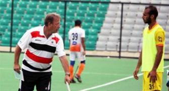 Walsh keen to return, but wants Hockey India to 'show desire'