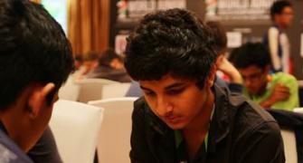 World Jr Chess: Gujrathi, Kampen score easy wins