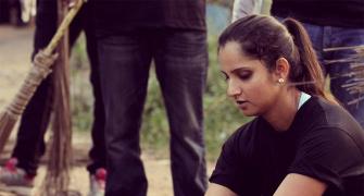 Now, Sania joins Swachh Bharat campaign, cleans Hyderabad road