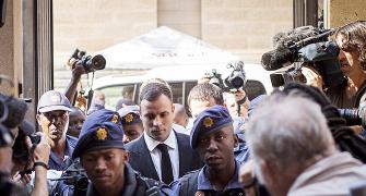 Pistorius to be sentenced today for girlfriend's killing