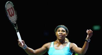 WTA Finals: Halep hands Serena 'embarrassing' defeat