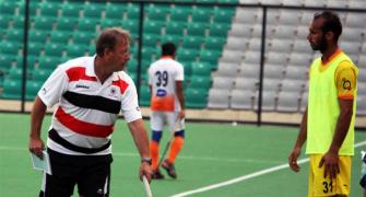 India hockey coach Walsh stays; to be given fresh contract