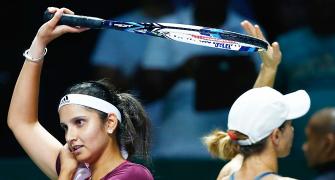 Sania, Cara win thriller, enter WTA year-end finals