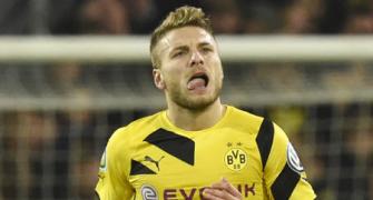 German Cup: Under-firing Dortmund cruise through; Hanover, Hertha lose