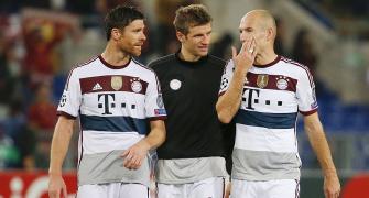 Bundesliga: Unbeaten Bayern face struggling rivals Dortmund
