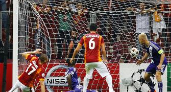 Late Burak strike earns Galatasaray 1-1 Anderlecht draw