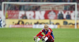 Fresh injury worries threaten Bayern's Champions League run
