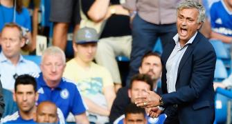 Why Mourinho is angry with Chelsea's medical staff?