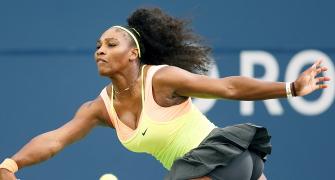 Latest from the world of tennis: Serena rolls on, Halep struggles