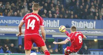 PHOTOS: Gerrard's Everton rivalry ends in goalless stalemate