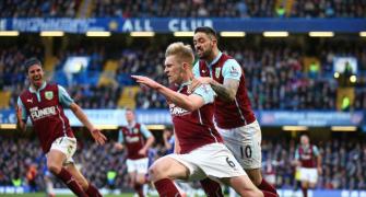 EPL: Chelsea held by Burnley, Swansea do United double