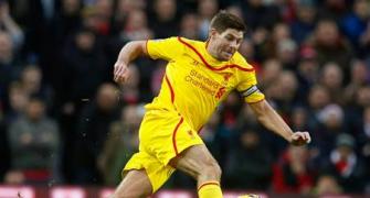 Gerrard completes move to LA Galaxy