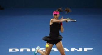 Sharapova and Ivanovic reach semis in Brisbane