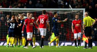 Van Gaal no closer to title challenge than Moyes was