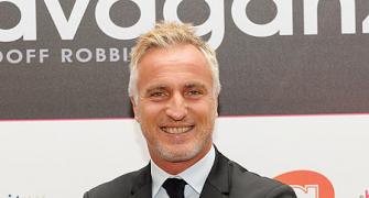 Ex-France winger Ginola throws his hat in ring for FIFA presidency