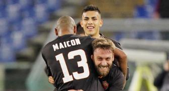 Italian Cup: AS Roma scrape past Empoli with controversial penalty