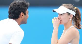 Paes advances in mixed doubles, Bopanna crashes out