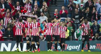Leaders Real beaten by Aduriz header for Bilbao