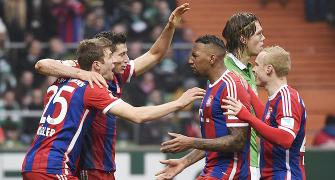 Rampant Bayern hit four past Werder in ill-tempered tie