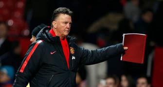 Louis van Gaal denies reports of quitting Manchester United job
