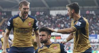 Wenger hails Arsenal's continued improvement