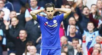 Real Madrid wooing benched Fabregas?