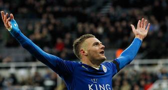 Leicester's Vardy is football writers' player of the year!