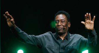 Football great Pele in stable condition, hospital says