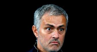 Axe hangs over Mourinho as struggling Chelsea face Liverpool