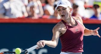 Simona Halep chases Melbourne glory