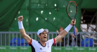 Andy Murray edges past Johnson into men's semi-final