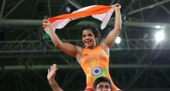 Sakshi Malik wins bronze, India's first medal at Rio Olympics
