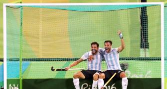 Argentina hold off Belgium to take men's hockey gold