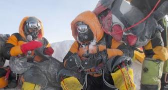 Did this Indian couple fake Everest summit photos?