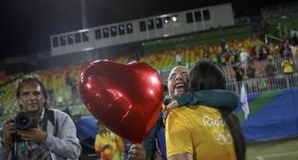 Brazil women's rugby player accepts Olympic marriage proposal
