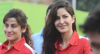 SPOTTED! Katrina, John, Madhavan at Mumbai Marathon