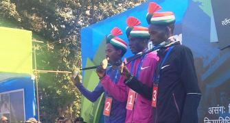 Kenyan Kipketer sets new course record time to win Mumbai Marathon