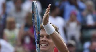 Berdych stands in the way of Murray and Wimbledon final