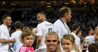 'Hard working, history-making' Pepe wants to stay at Real