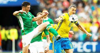Euro: Clark own goal hands Sweden lucky draw vs Ireland