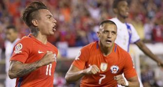 Copa America: Chile's Sanchez, Vargas shine; Argentina win group