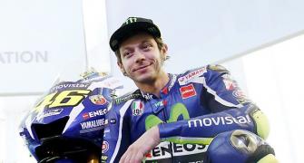 MotoGP: Valentino Rossi to race on with Yamaha until 2018