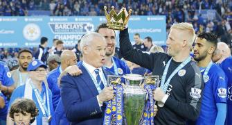 Ranieri urges players to stick with Leicester
