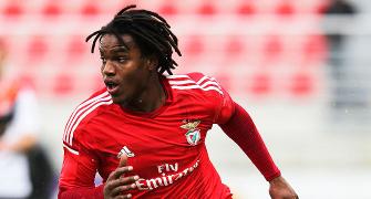 Soccer transfers: Bayern Munich swoop for Sanches and Hummels