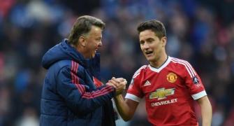 'Sorry Man United seek to raise spirits with FA Cup win'